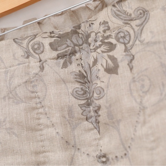 Adorn Set 2 Pillowcases Cushion Covers brown beige baroque retro shabby chic - Picture 2 of 4